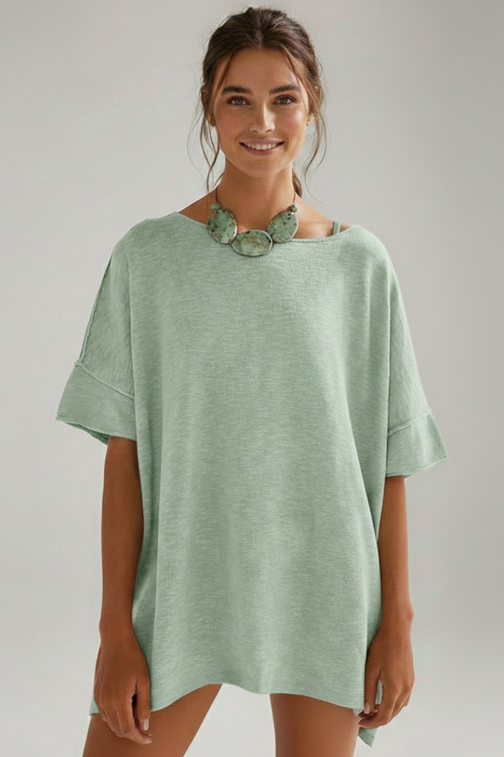 Ruby | Women's Oversized T-Shirt with Round Neck Basic Style