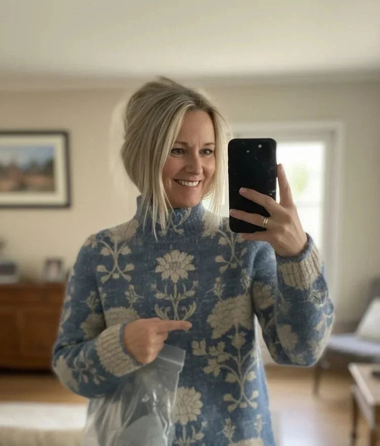 Women's Turtleneck Knit Sweater – Long Sleeve