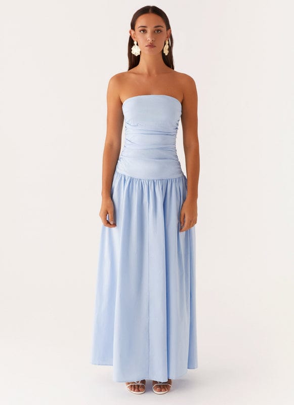 Coralia Collection | Women's Maxi Dress with Flattering Silhouette | Elegant Summer Dress for Any Occasion 4