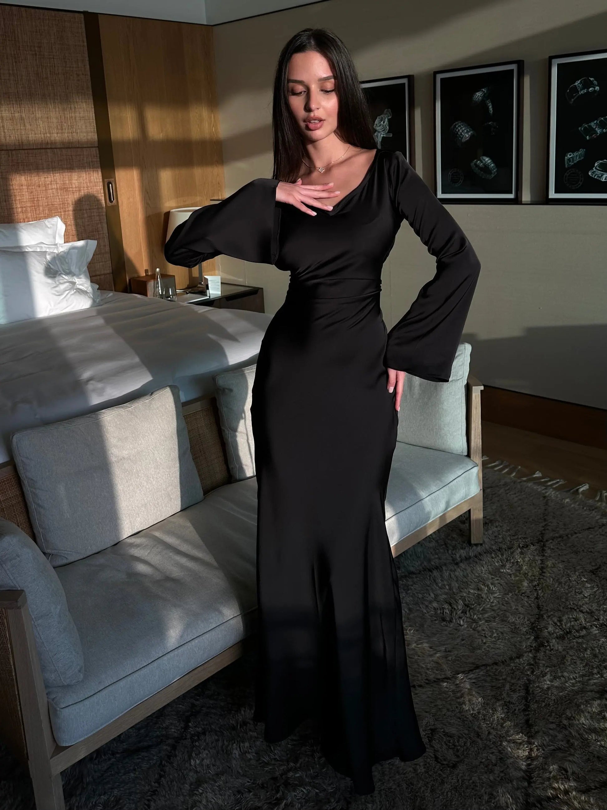 Elegant Collection | Long Sleeve Maxi Dress with Flattering Silhouette | Versatile Style for Effortless Elegance 7