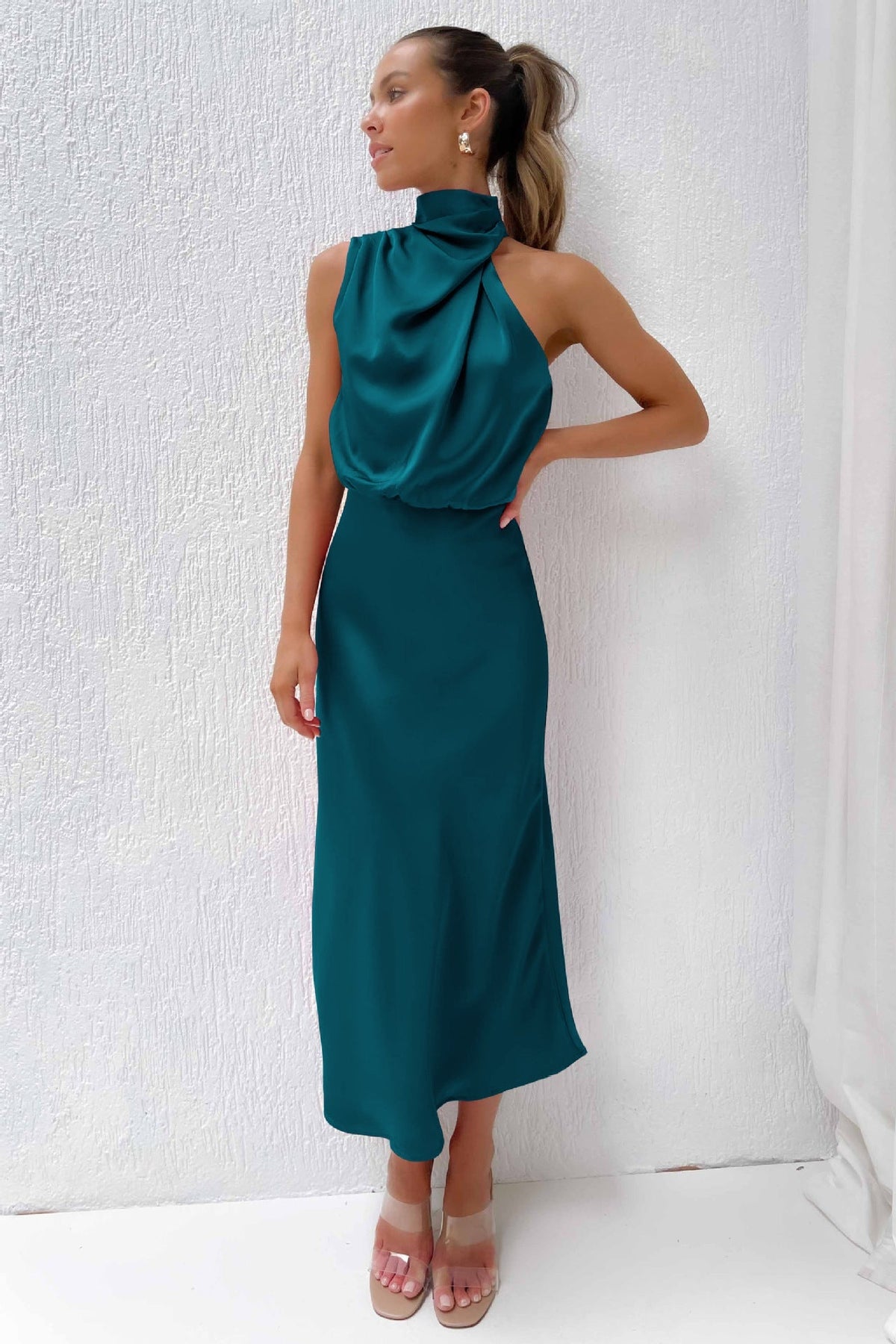 Yavie | Evening Dress Halter Neck with Elegant Design