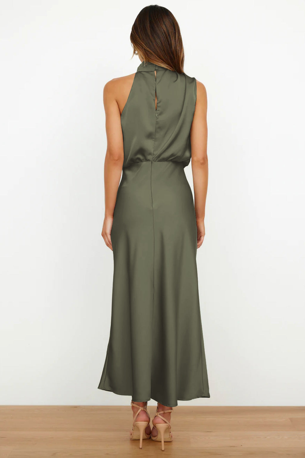 Havilisse | Modern Slim Halter Occasion Dress
