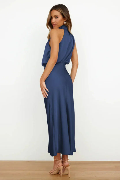 Havilisse | Modern Slim Halter Occasion Dress