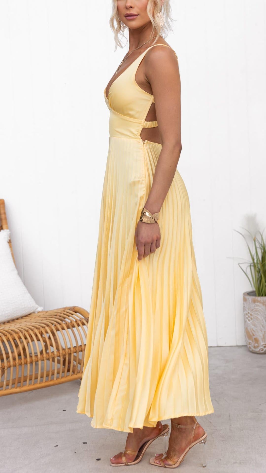 Callyn | Women Pleated Party Dress with Elegant Style