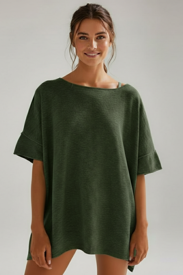 Ruby | Women's Oversized T-Shirt with Round Neck Basic Style