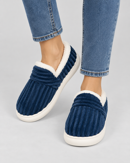 Women's Fleece Lined Slippers - Closed Toe Thick Sole