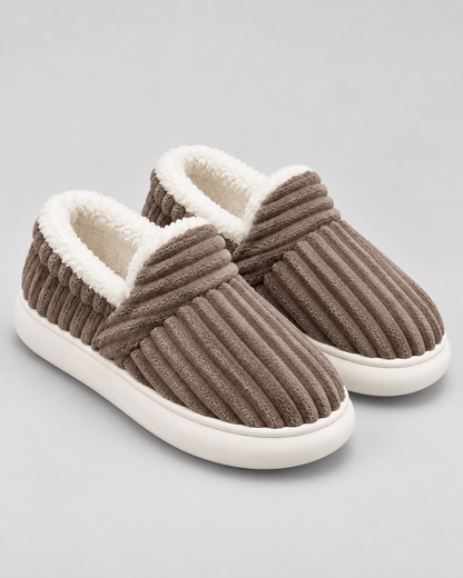 Women's Fleece Lined Slippers - Closed Toe Thick Sole