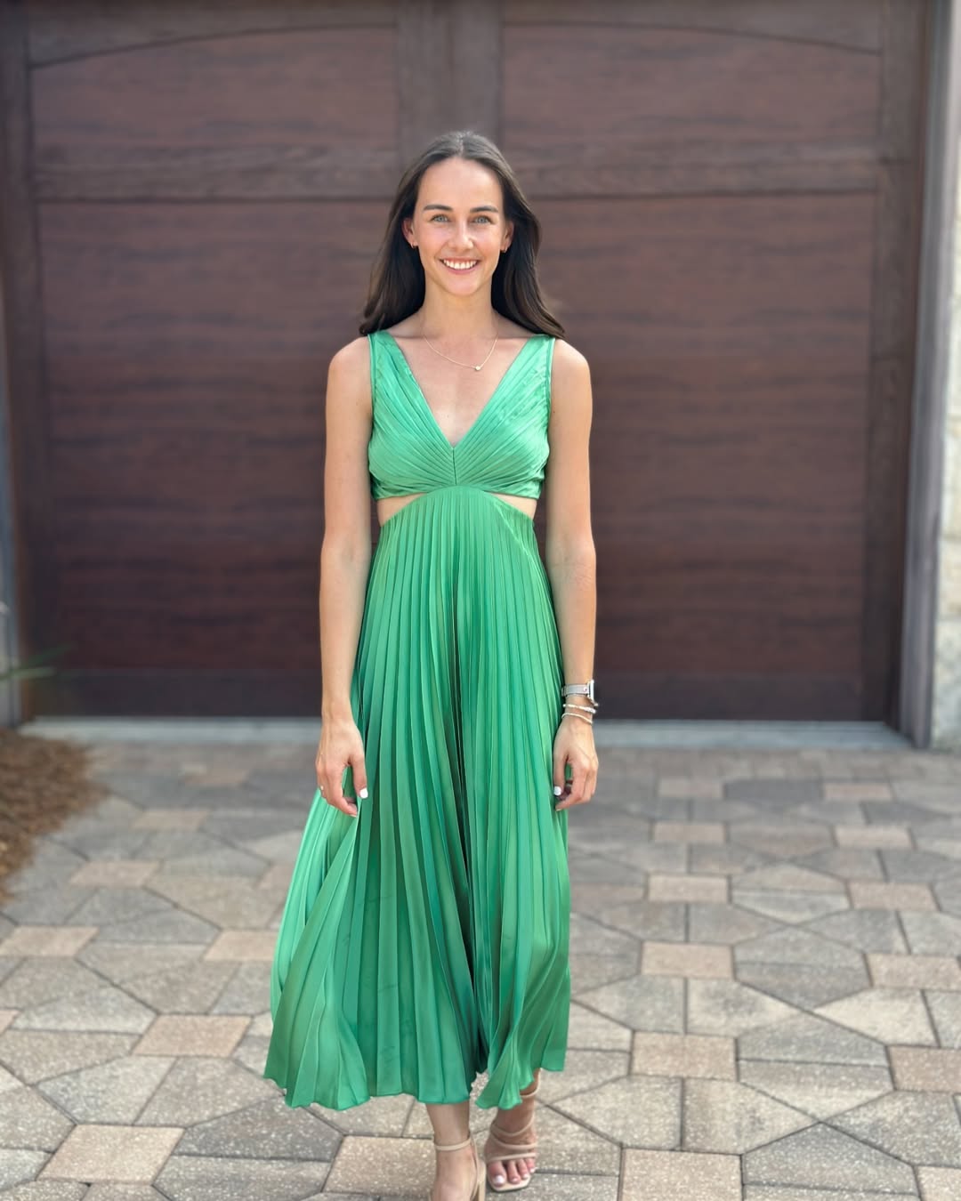 Ysolennea | Pleated Cutout Summer Dress with Chic Style