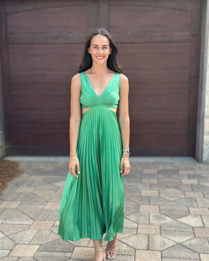 Ysolennea | Pleated Cutout Summer Dress with Chic Style