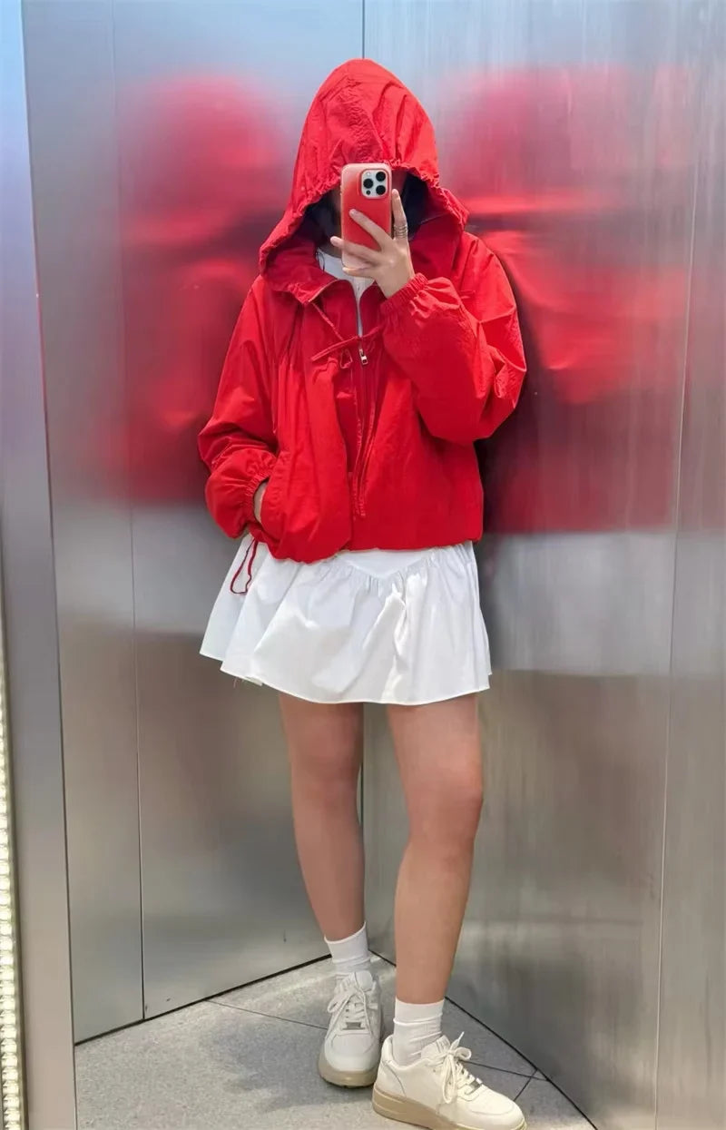Women’s Hooded Windbreaker - Zip Front Gathered Hem Jacket