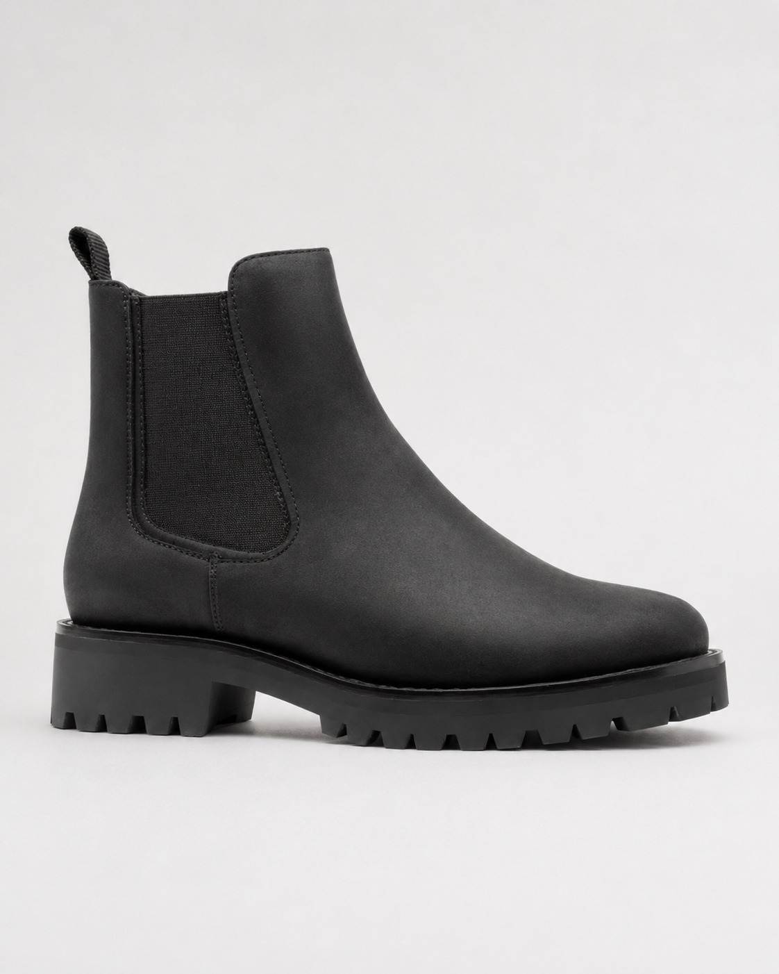 Women's Chelsea Boots - Suede Look Chunky Lug Sole