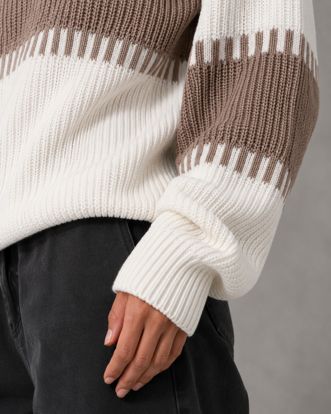 Women's Color Block Sweater - Crew Neck Relaxed Fit