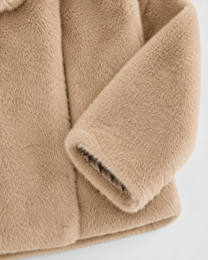 Women's Faux Fur Jacket - Cropped Wide Collar Winter Coat