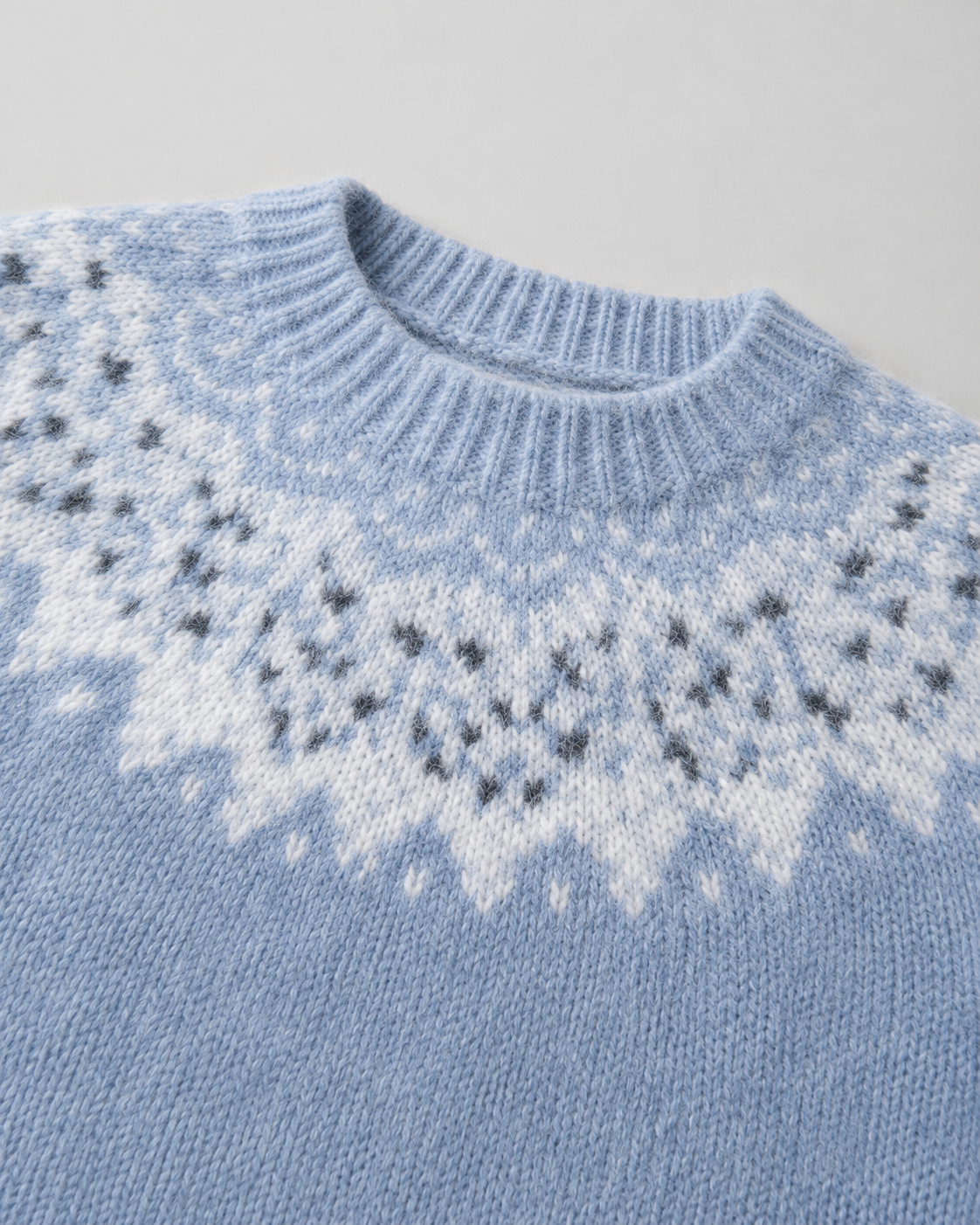 Women's Fair Isle Sweater - Crew Neck Knit