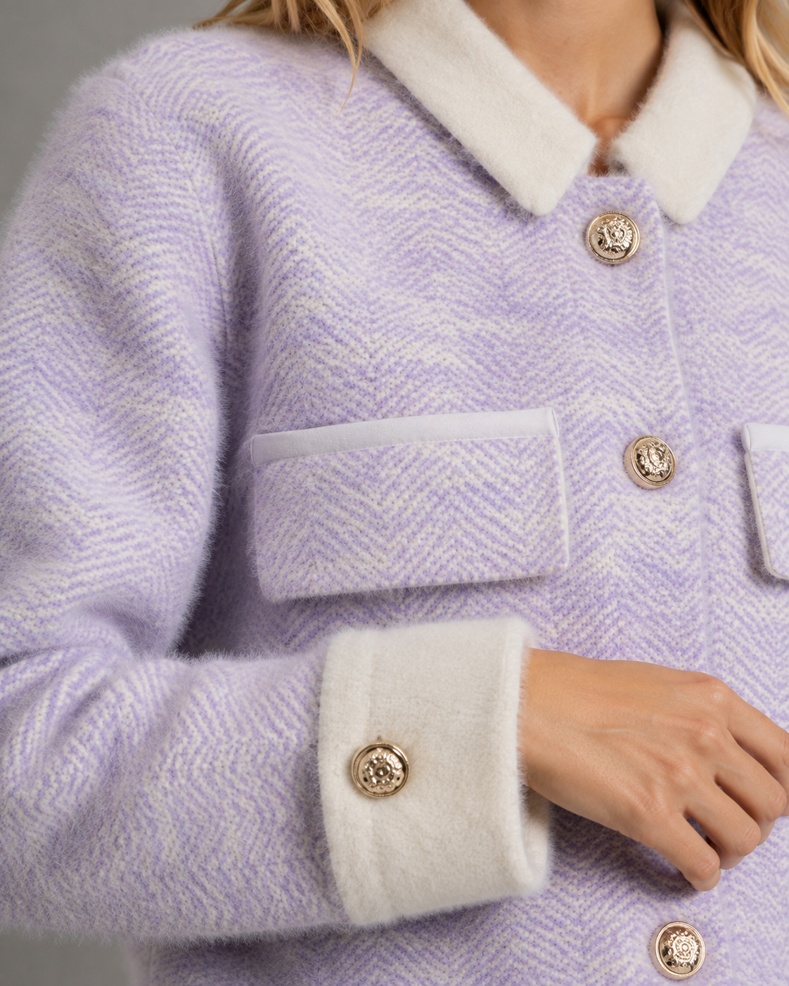 Women's Fuzzy Cardigan - Cropped Knit Contrast Collar