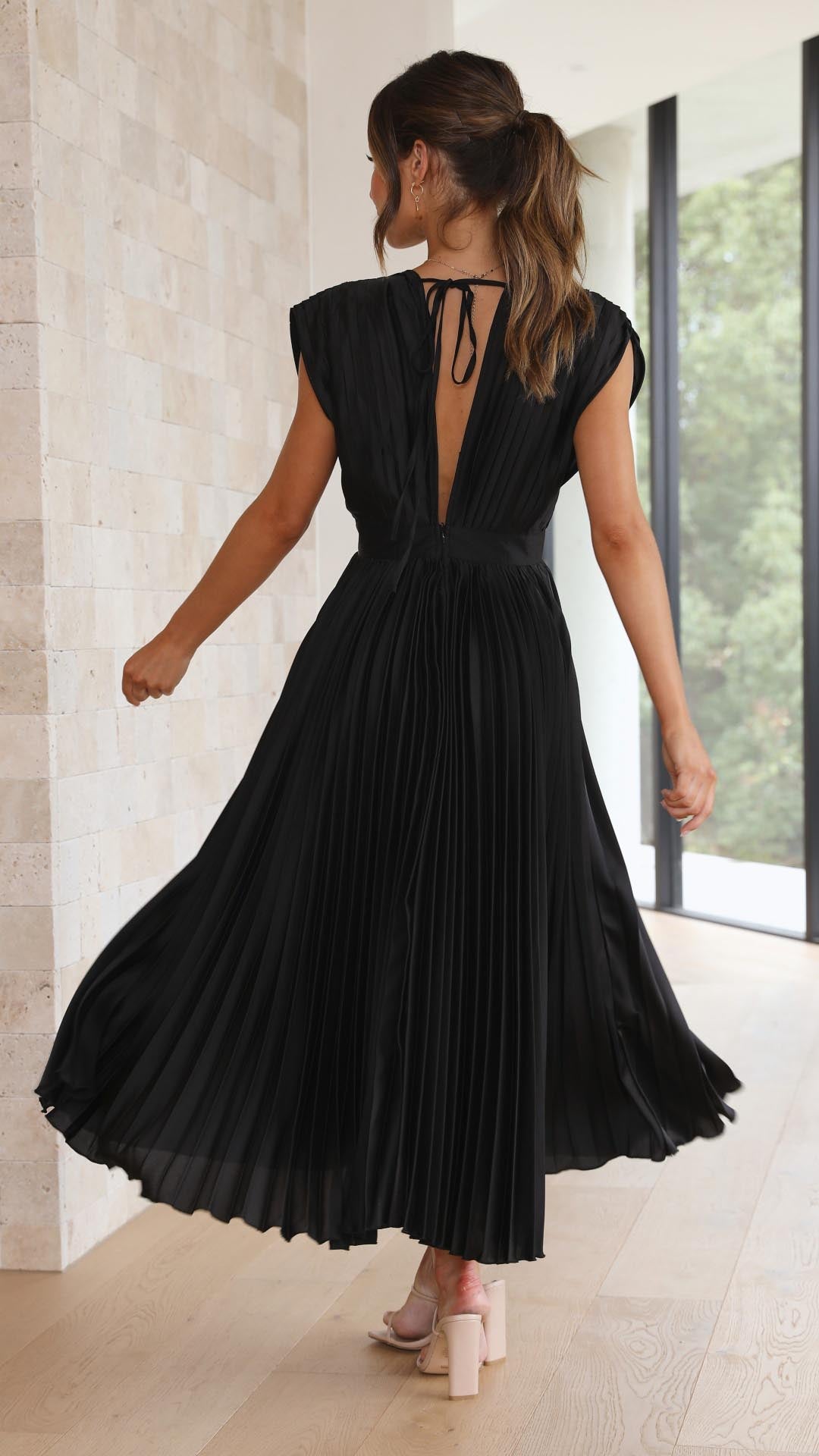 Quenvyn | Pleated Wedding Guest Dress Women Fashion Style
