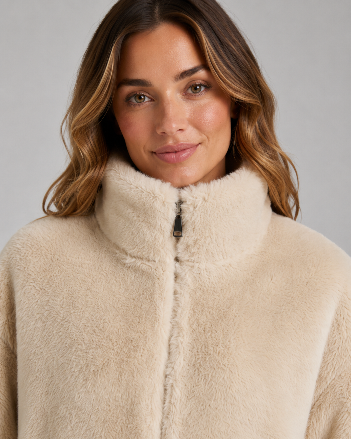 Women's Teddy Fleece Jacket - Cropped Funnel Neck Zip Up